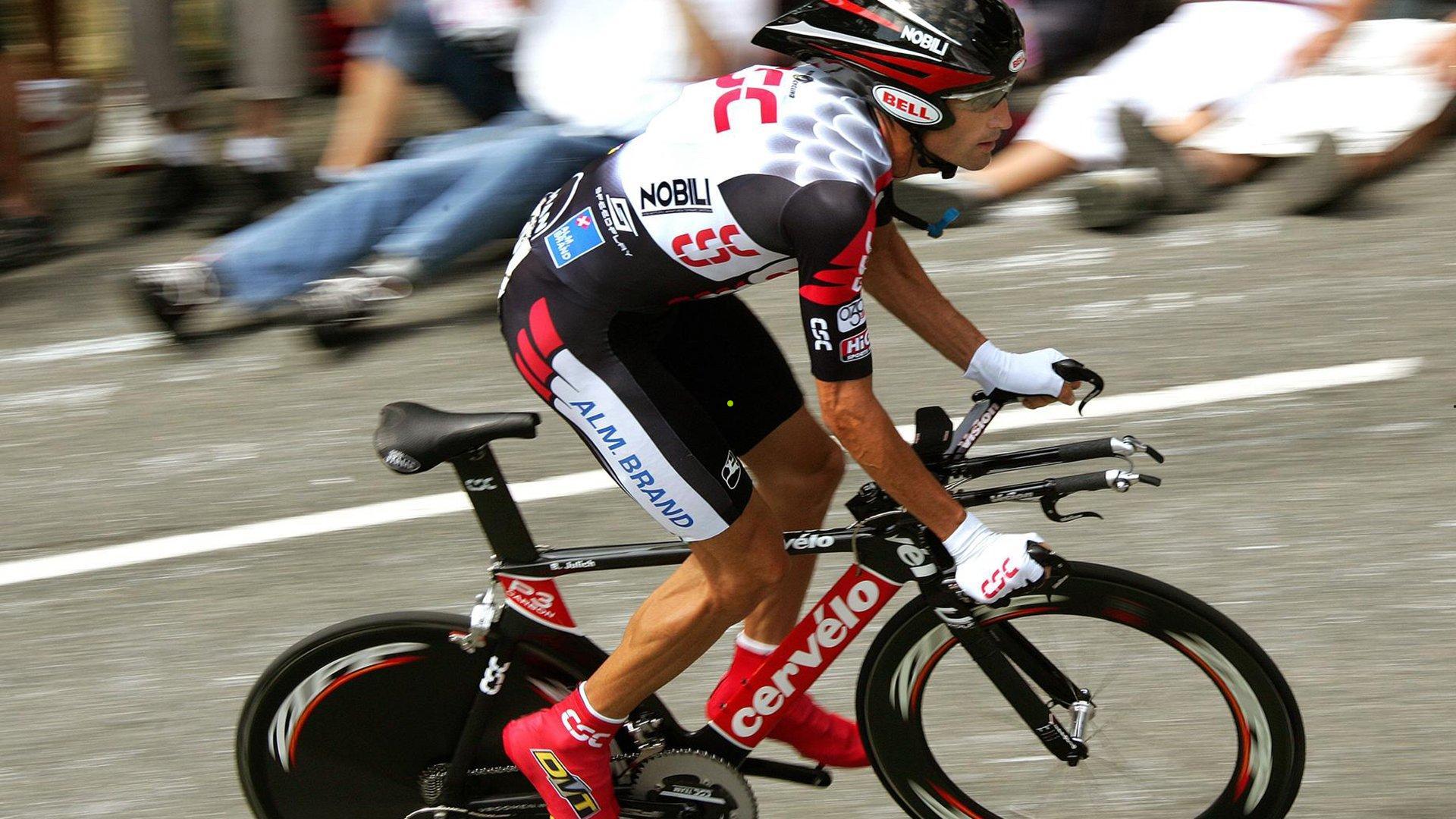 杜兰特母亲慈善活动亮相 亲自击破健康谣言传递温暖